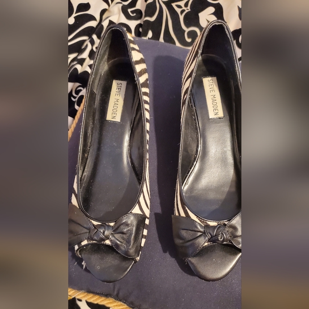 Steve Madden “Brinxx Zebra” Zebraprint Opentoe He… - image 1